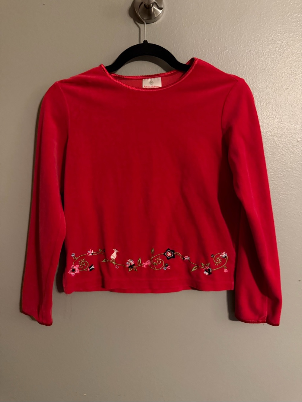 Hanna Andersson Girls 140 Red Embroidered Long Sleeve Top